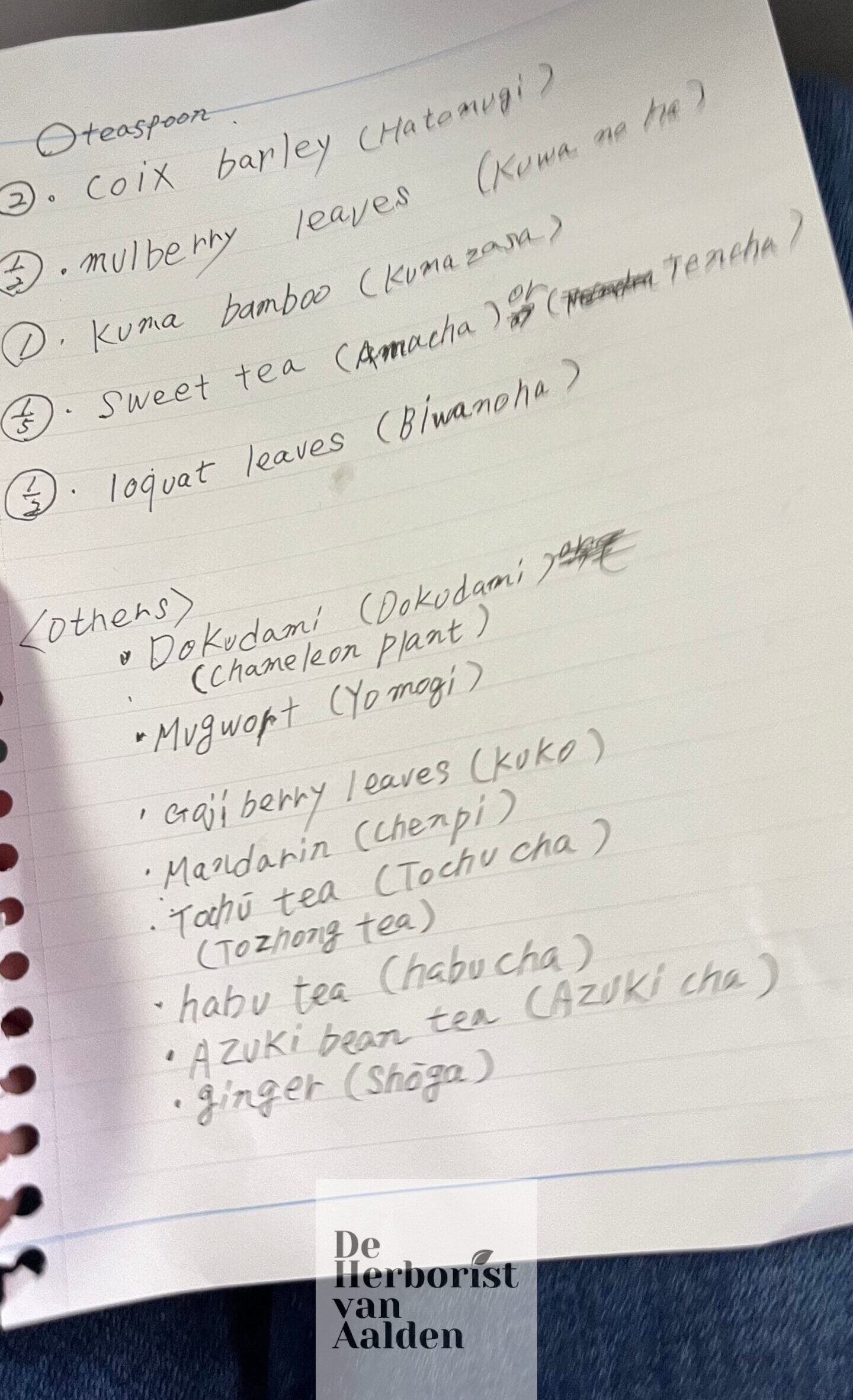 © De Herborist van Aalden in Japan, Kim Voets. Verkwikkende Japanse kruidenthee